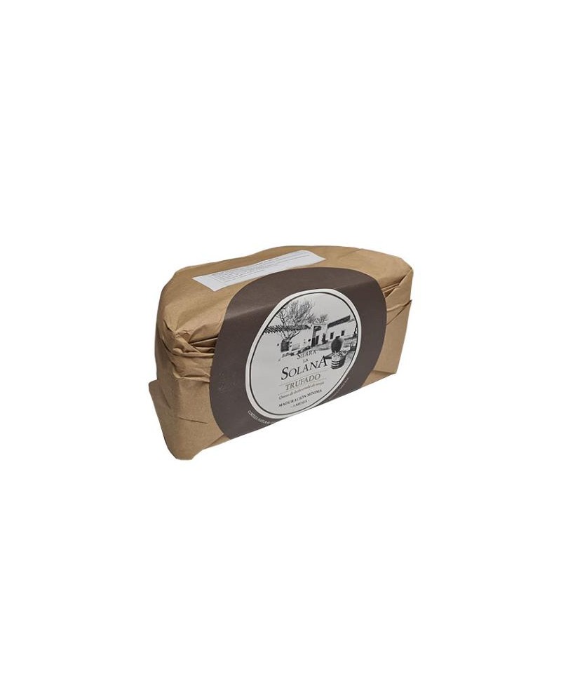 Ovčji sir s črnim tartufom 1300 gr