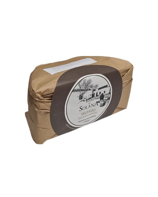 Fårost med svart tryffel 1300 gr