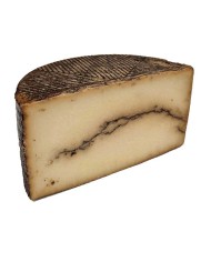 Fromage au lait cru de brebis  à l'ail noir 1600 g