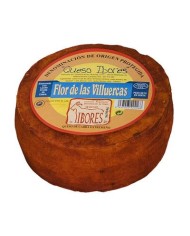 Raw goat cheese with paprika PDO Ibores 800 grs