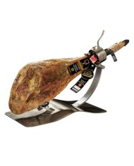 Šunka COVAP 100 % iberská z gaštanov.  "Alta Expresion Oro” DOP Valle de los Pedroches. Pata Negra.