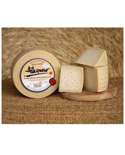 DOP Queso Manchego "Semi-Curado" entero 1 kg