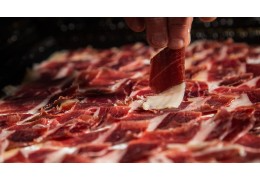 Szynka iberyjska z wieprzowiny karmionej żołędziami: zaskakujące źródło kwasu oleinowego („dobrego” cholesterolu)